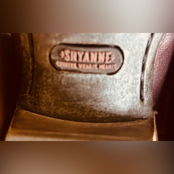 Shyanne Women's Leather Ruby Red Square Toe Heeled Western Cowboy Boots Size: 9M - Picture 6 of 8